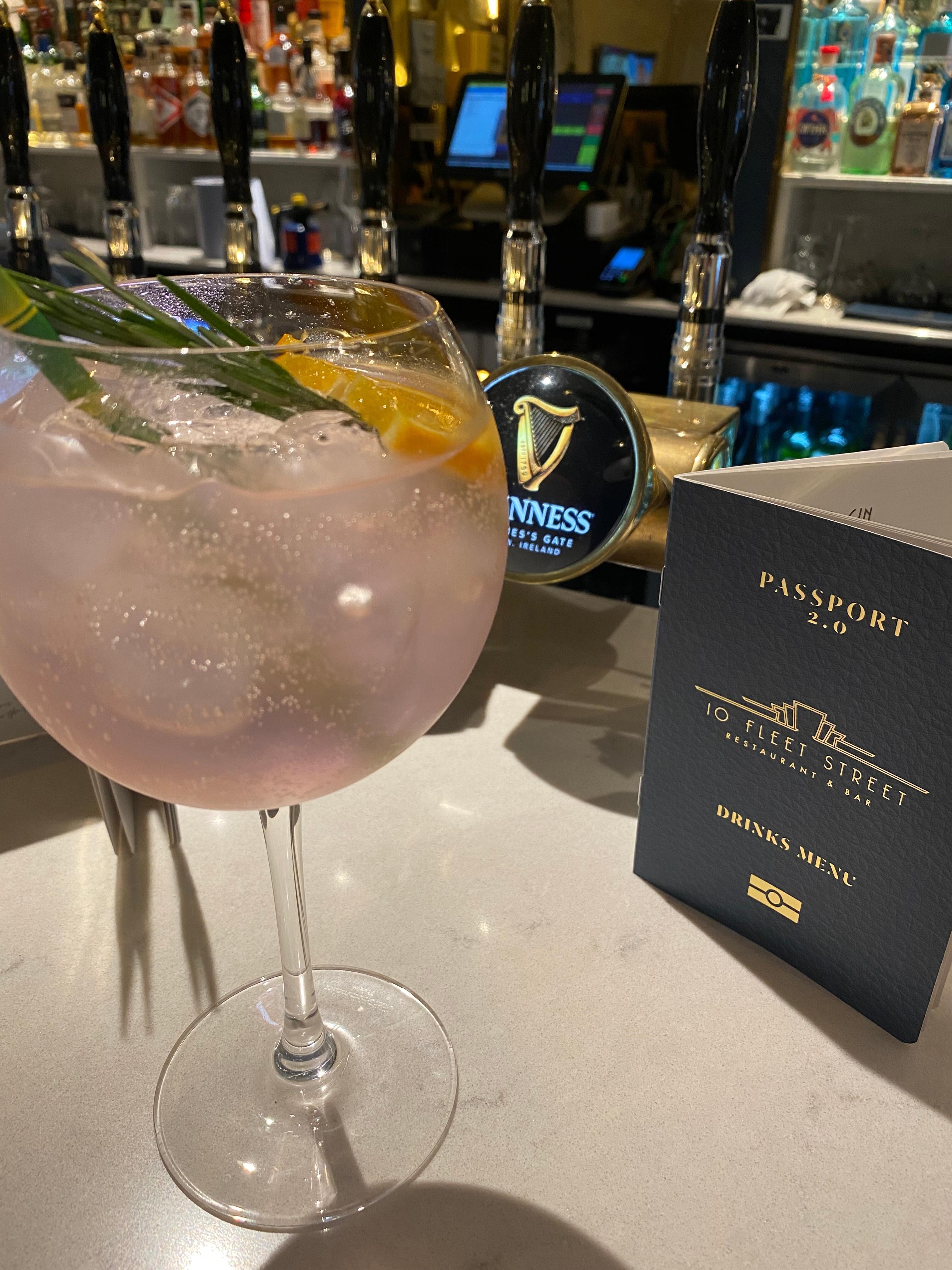 Great bar and service