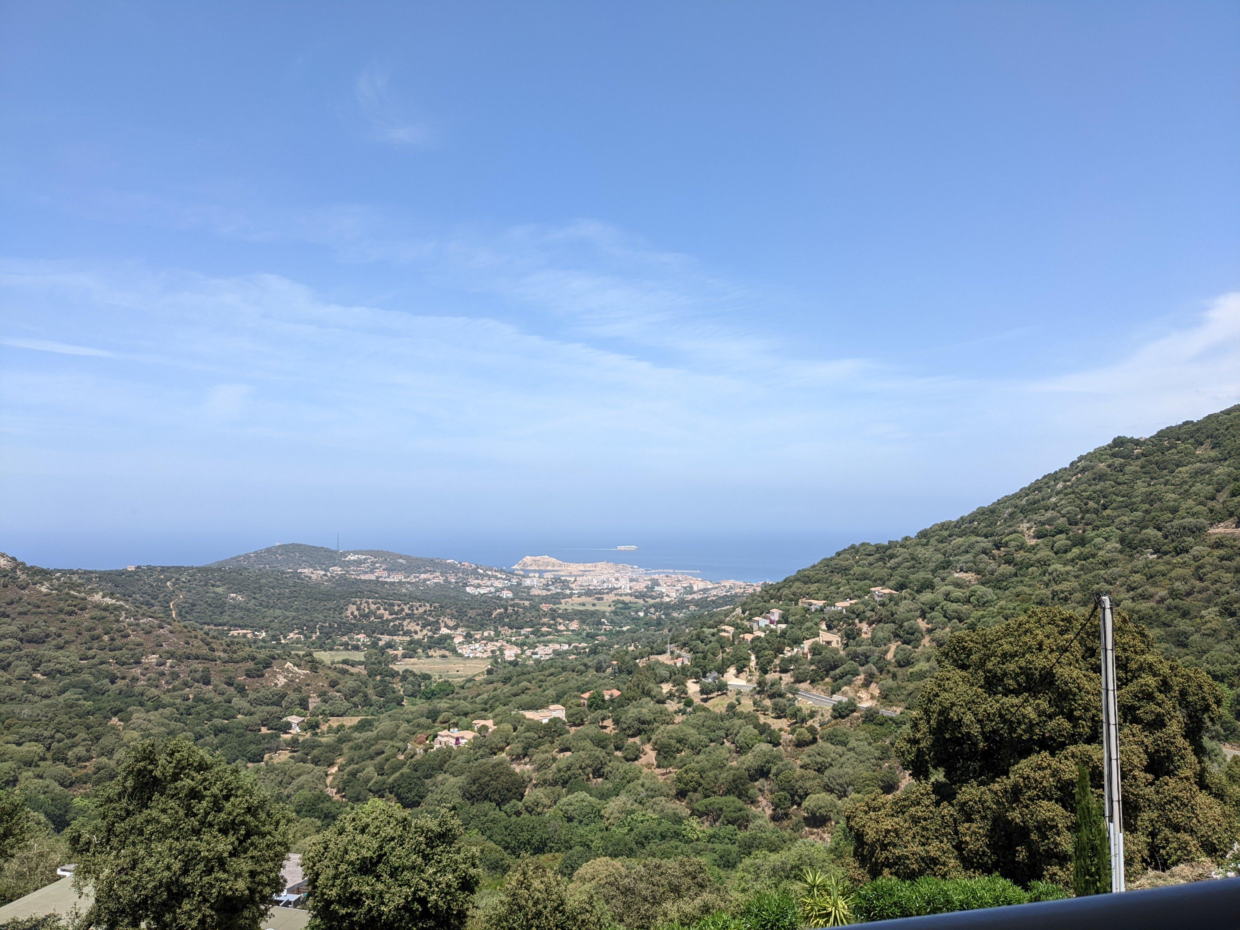 Vue de la terrasse de l'appartement 