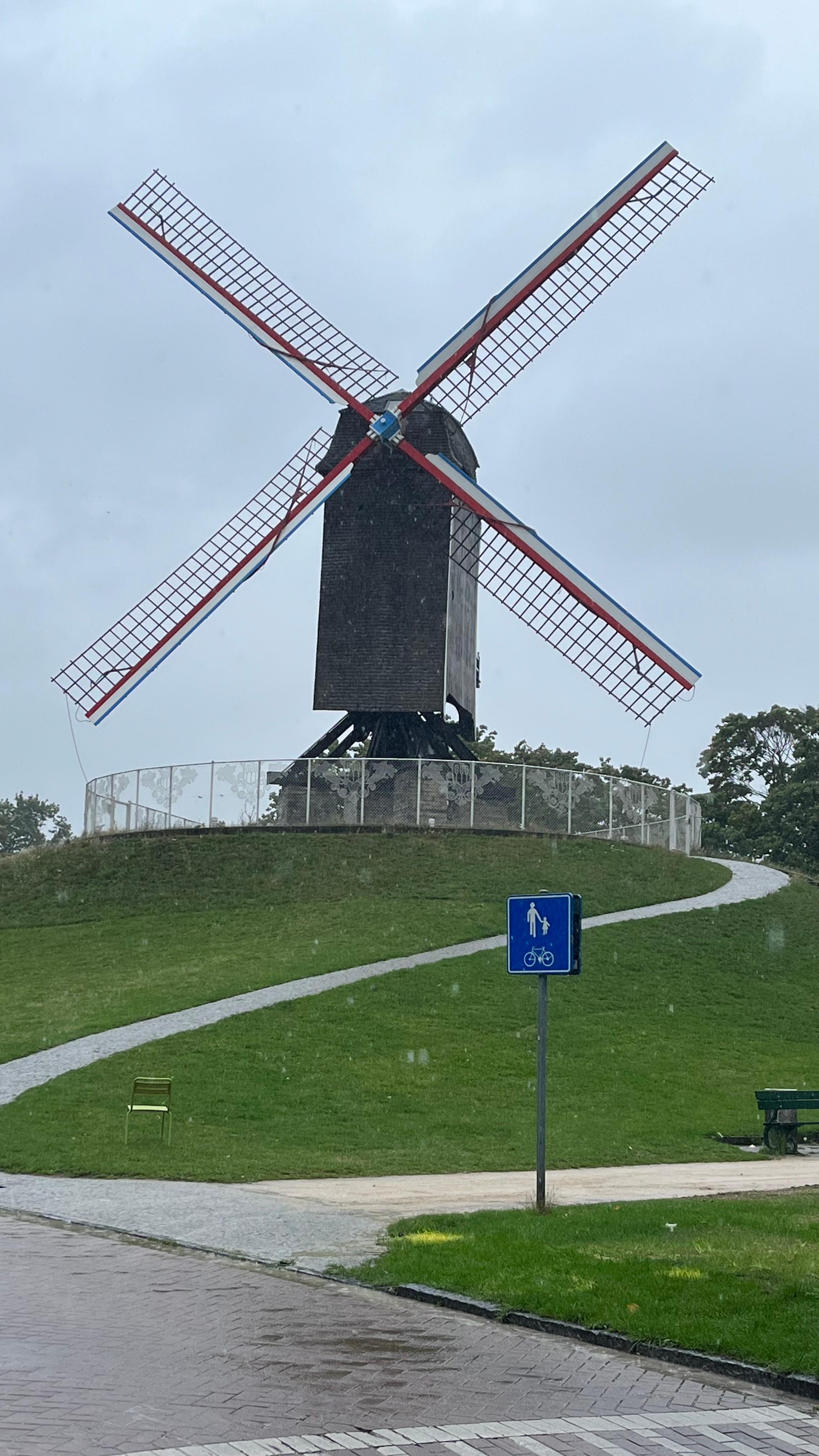 Nella via adiacente il bellissimo mulino 