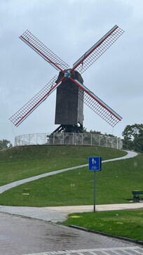 Nella via adiacente il bellissimo mulino