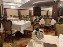 Väldigt stor och här tom matsal. Men supergod mat! Och bra frukost.