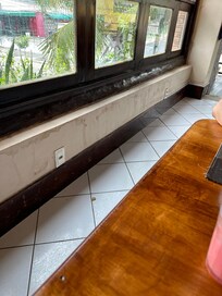 Janelão da área de café da manhã.