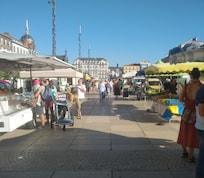 Sunday market.