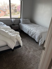 Two twin room upstairs