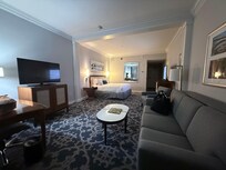 King bed room with city view