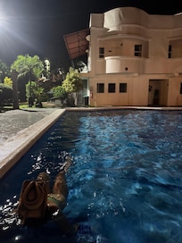 3 swimming pools