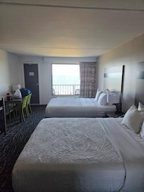 Double Queen Room