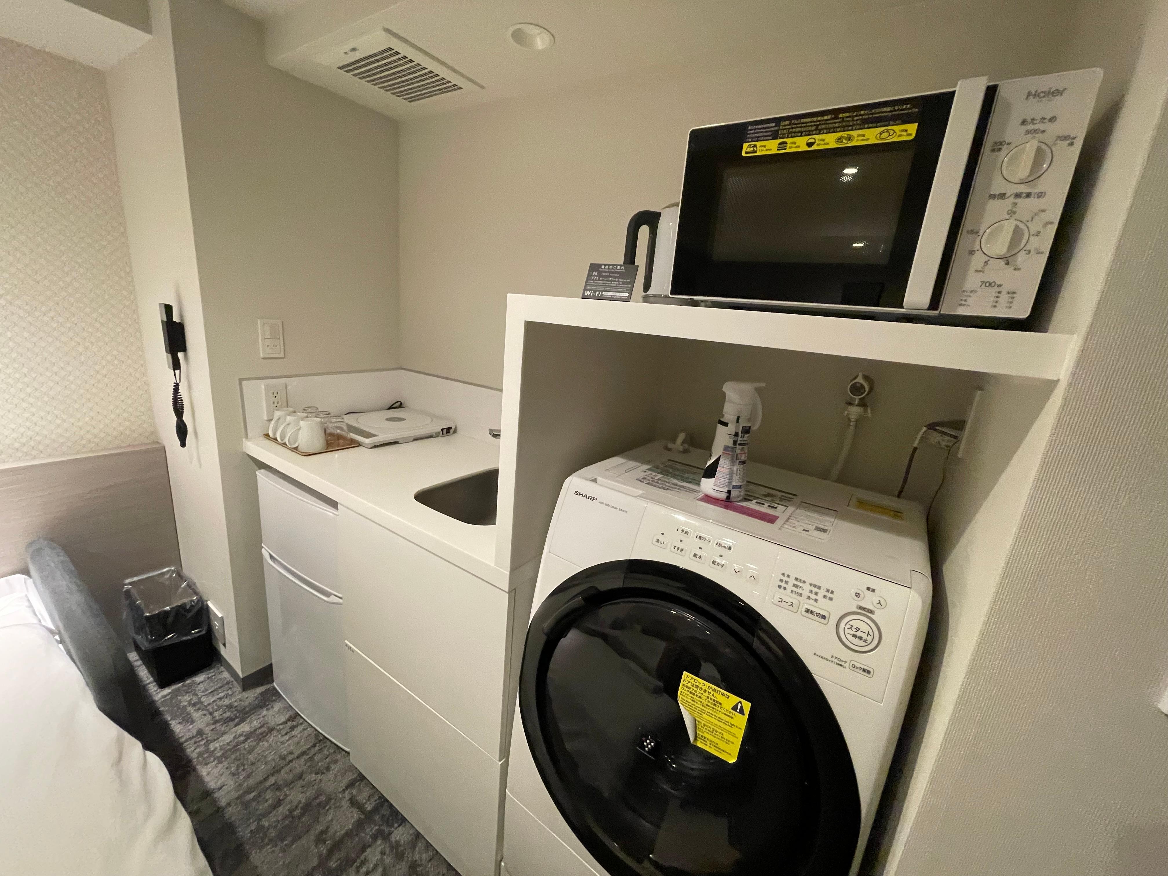 電子レンジが部屋にあるのはかなり便利です。