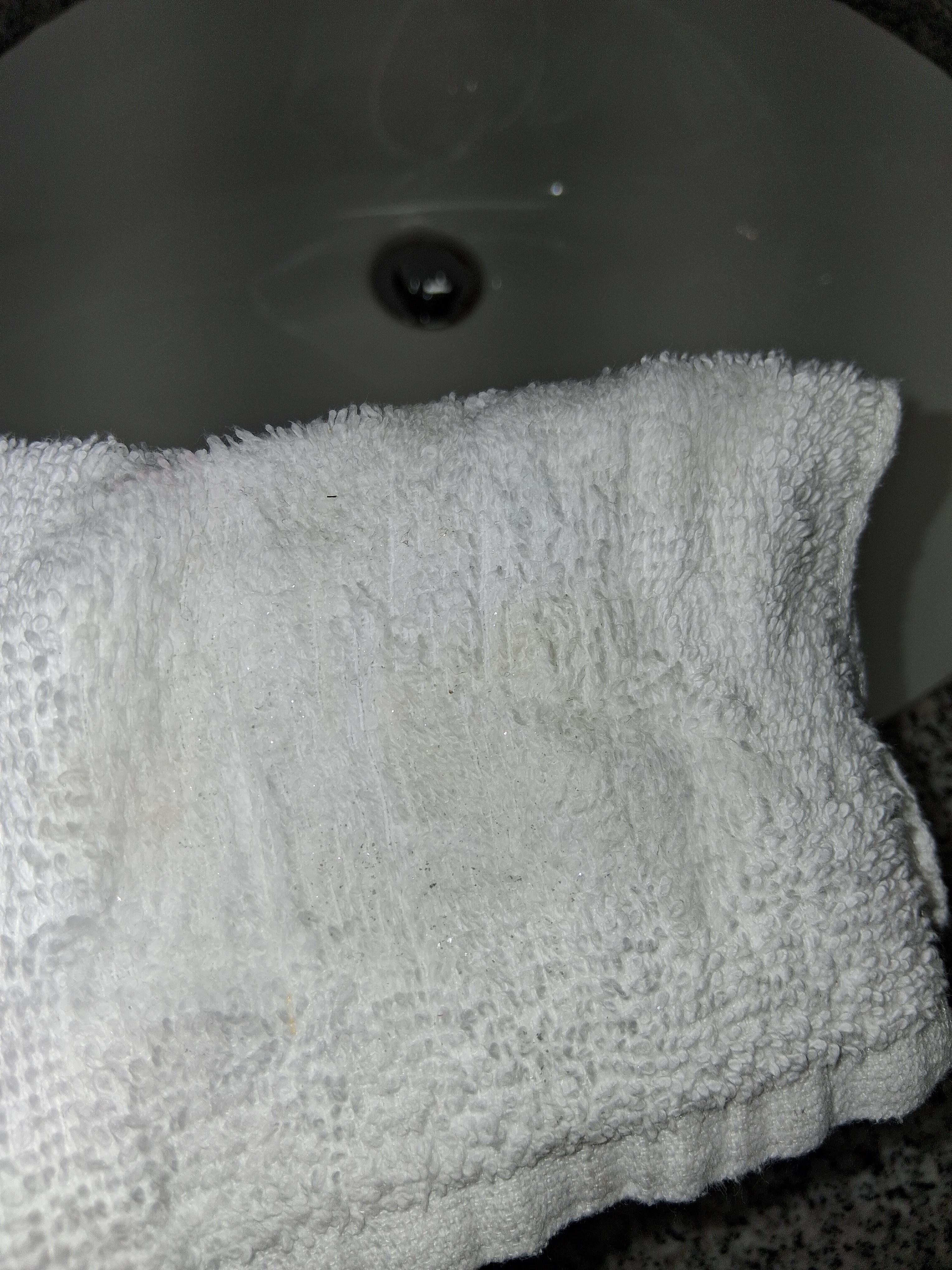 Glitter, dirt and grime from countertop