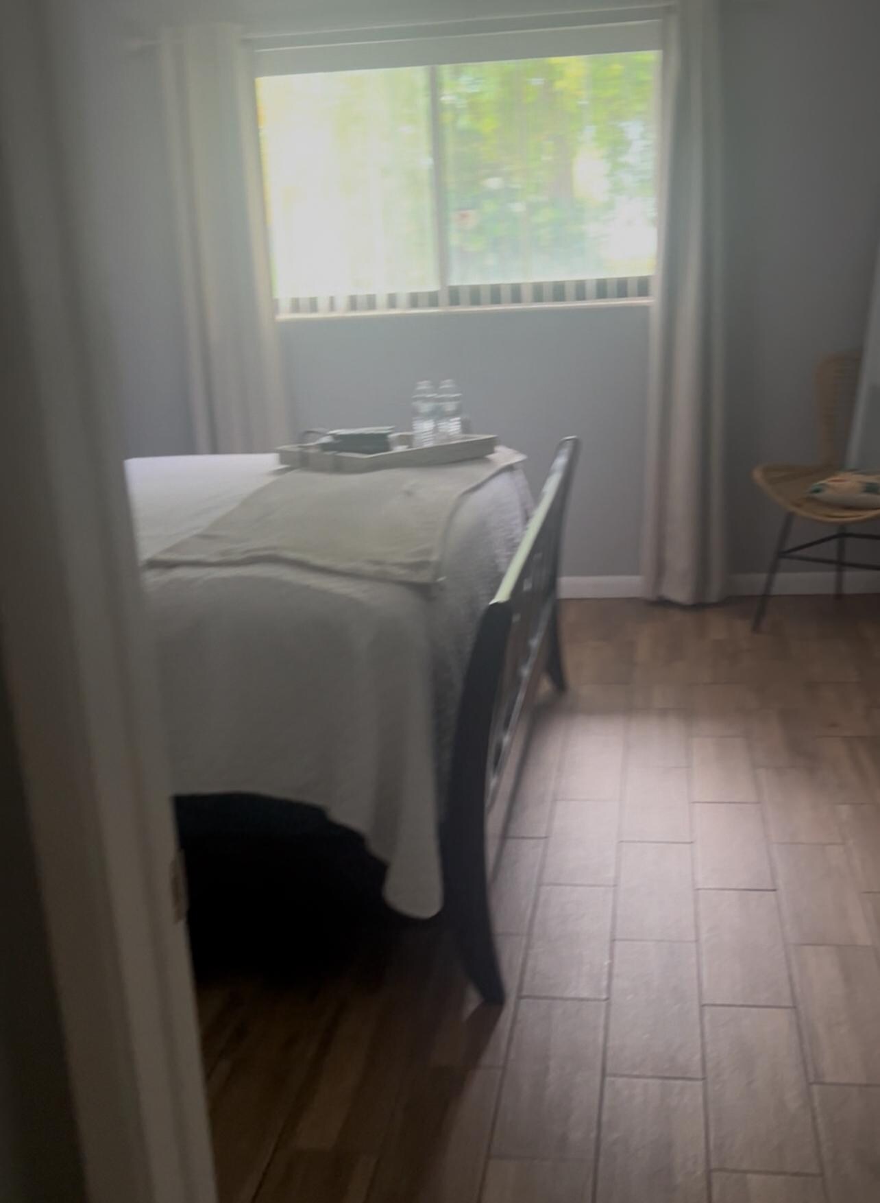 Guest bedroom 