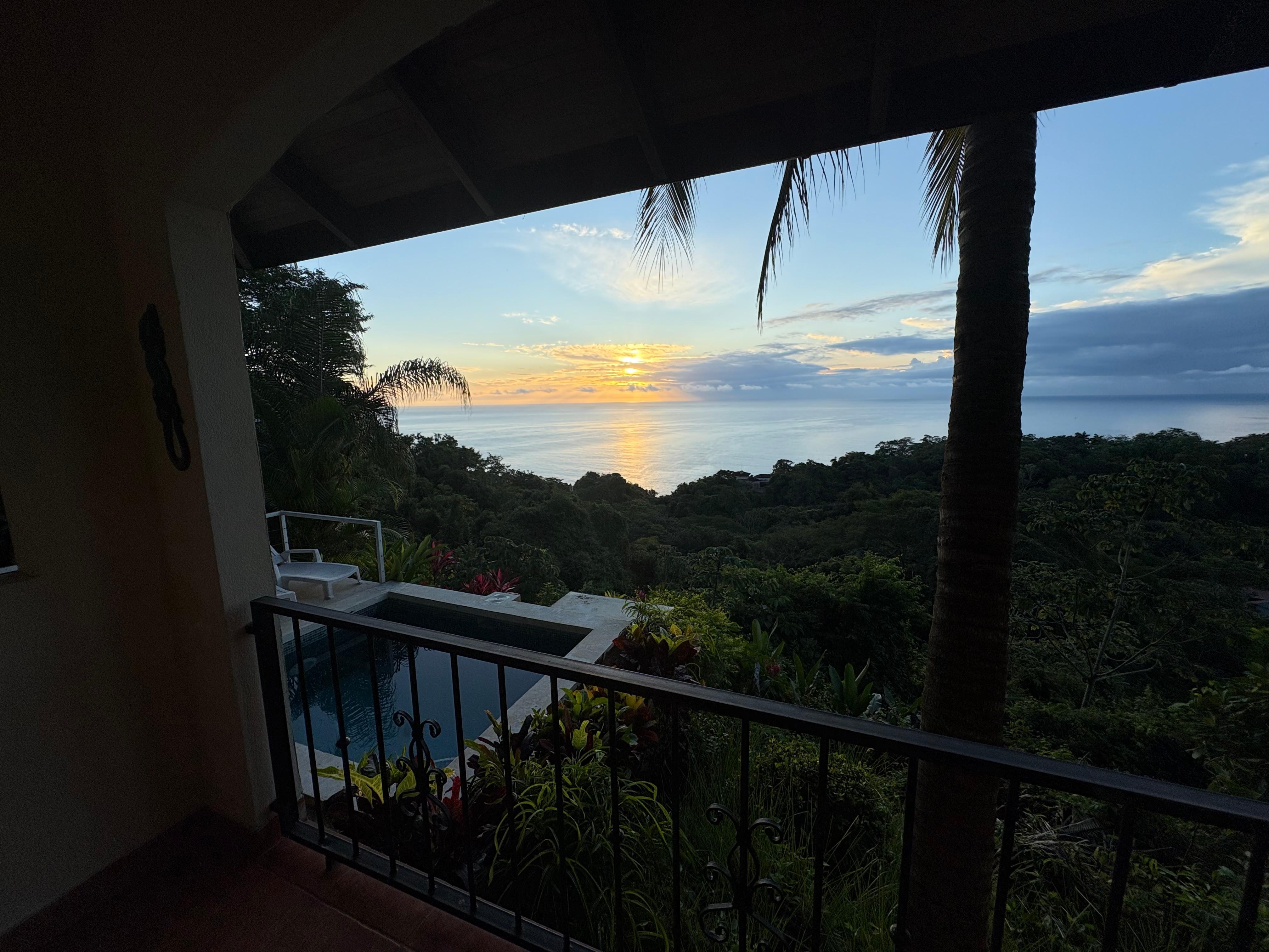 View to appreciate day and night 