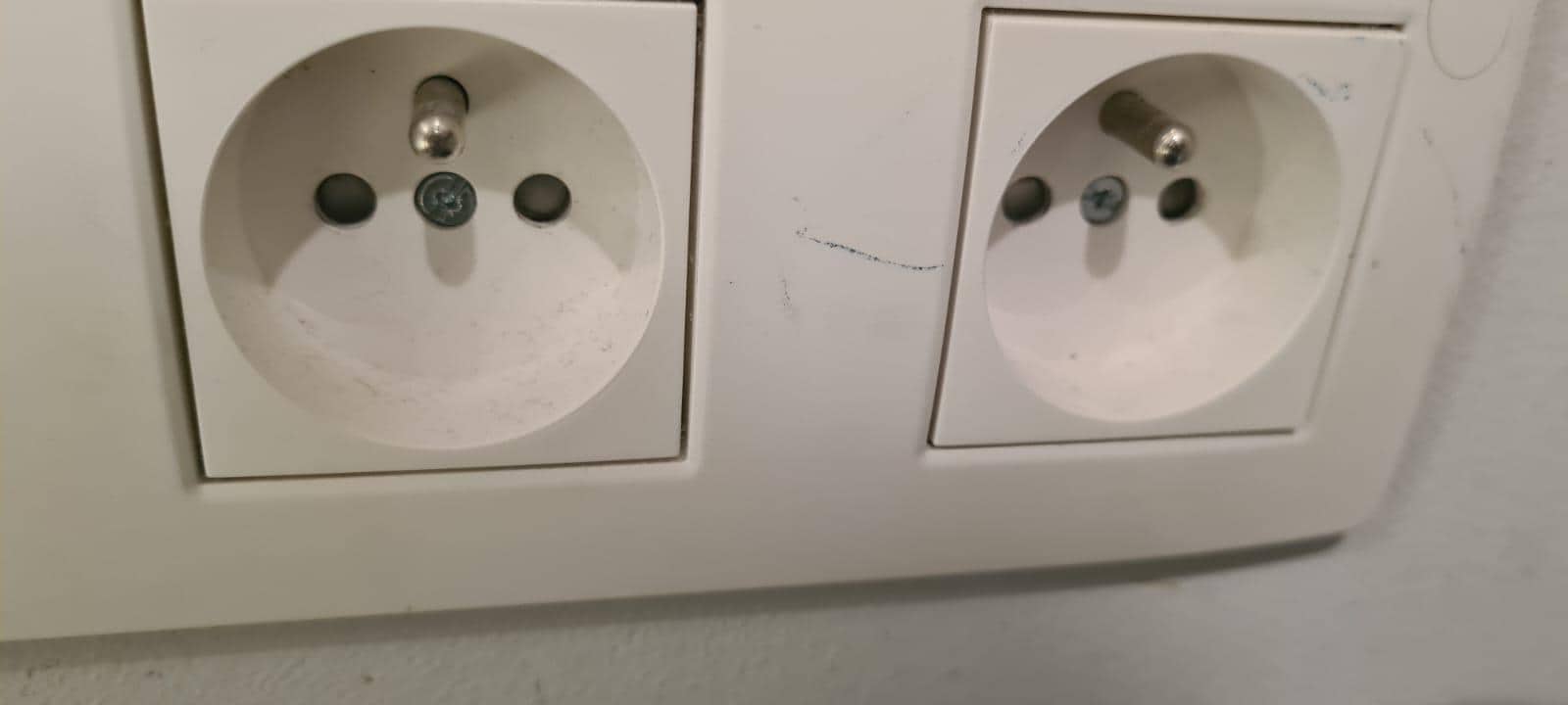 Dirt in the plug sockets