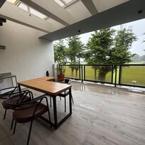 もう少し涼しくなったら、バルコニーでカフェも良いですね。