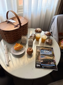 Daily Breakfast Delivery