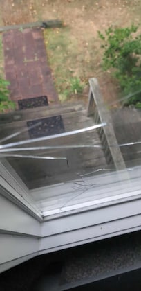 Cracked window upstairs room