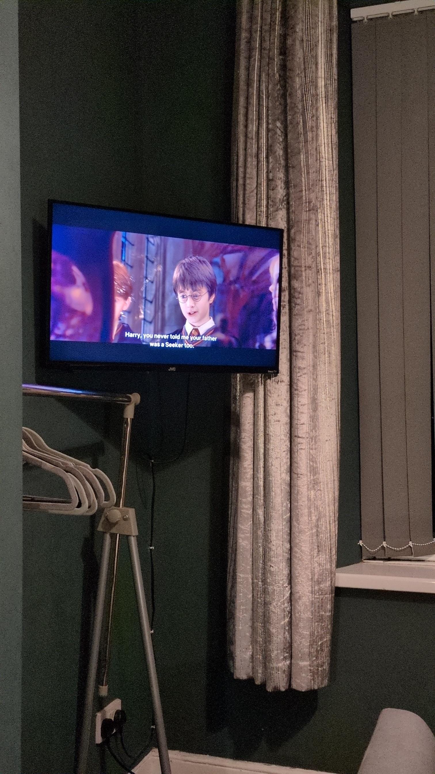 tv's had netflix and plenty of other options 
