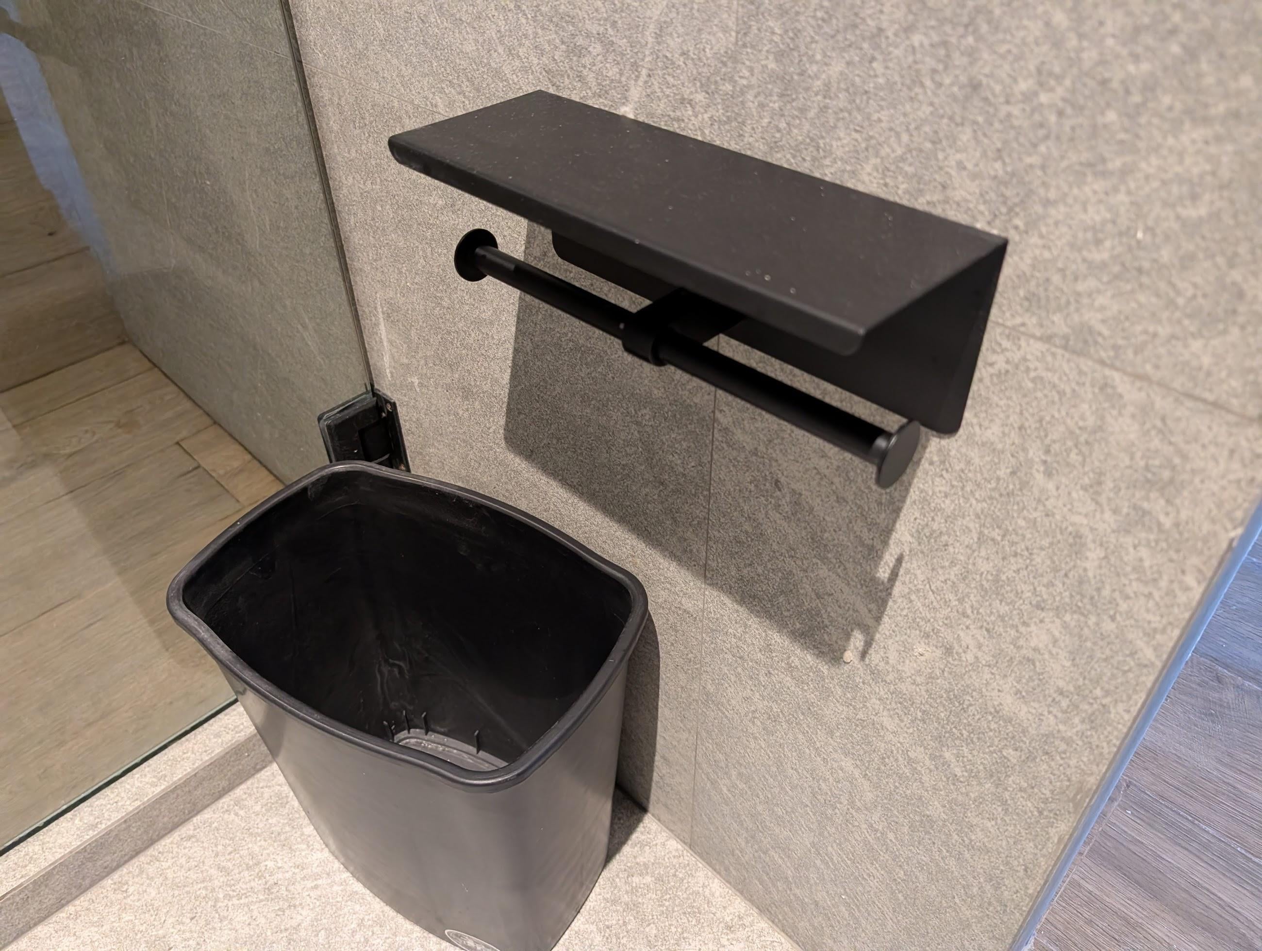 No toilet paper, towel, bath mat, etc.