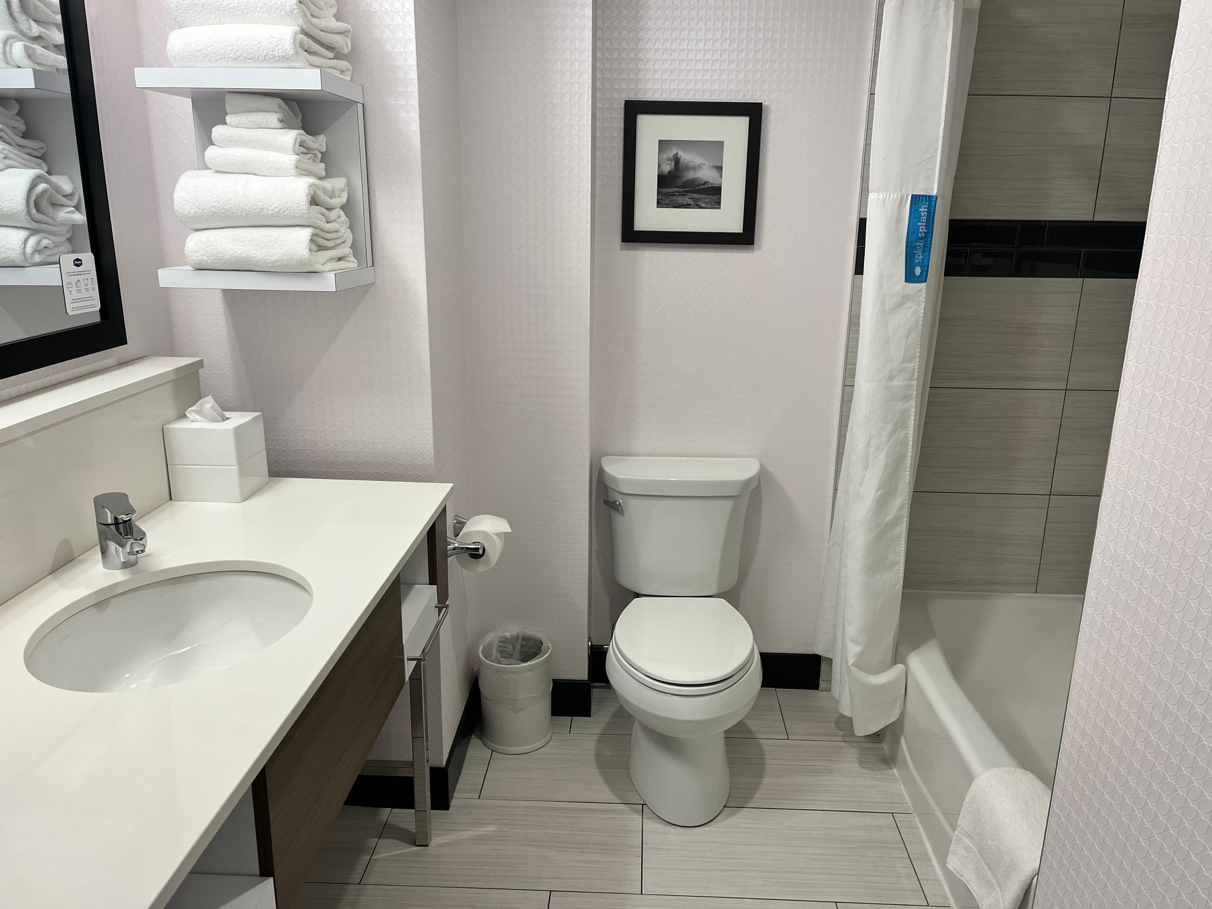 Spacious bathroom