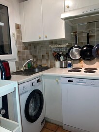 Kitchen with washing machine