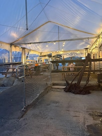 Great places to eat with in walking distance