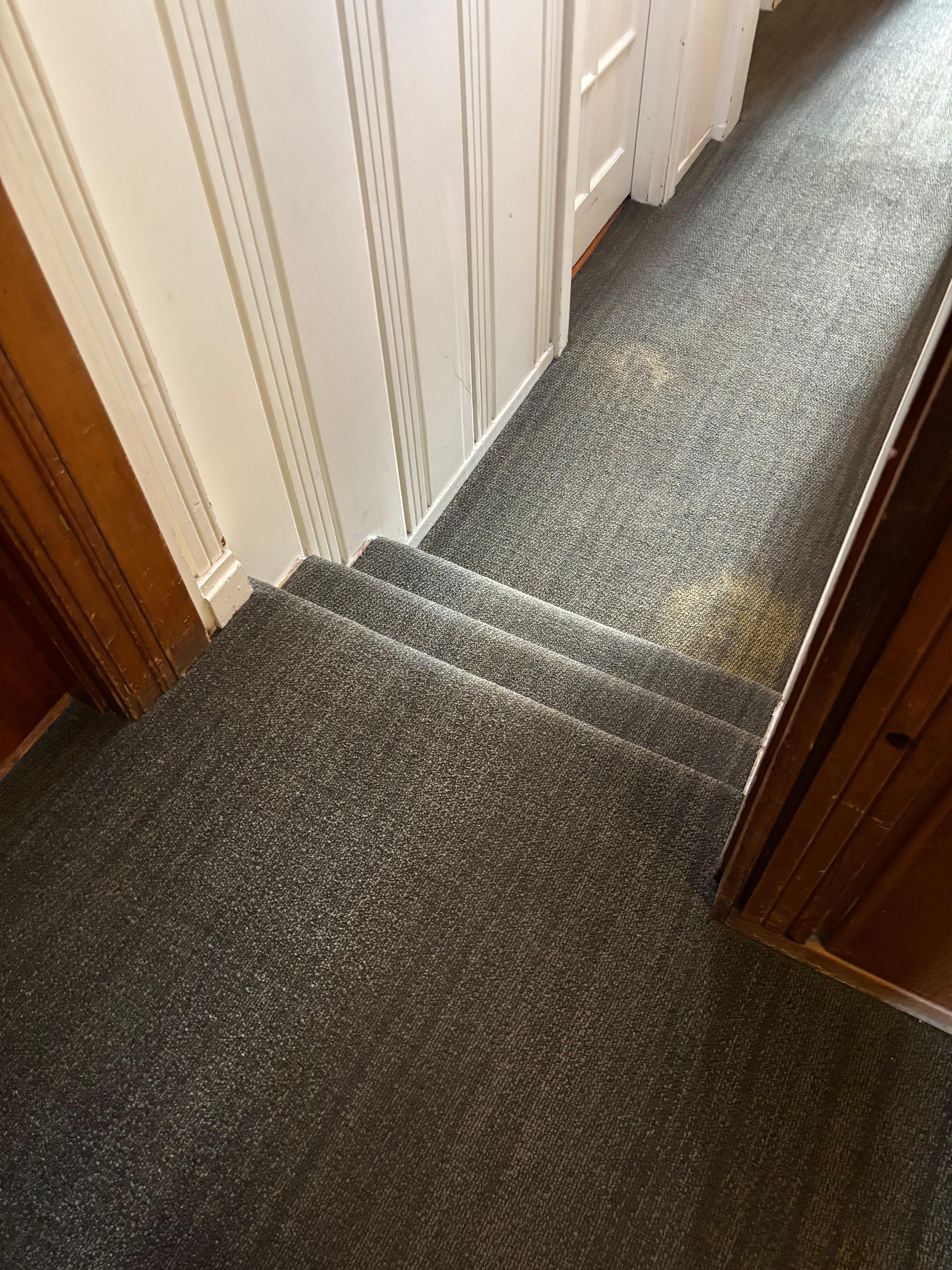 no railings, stains