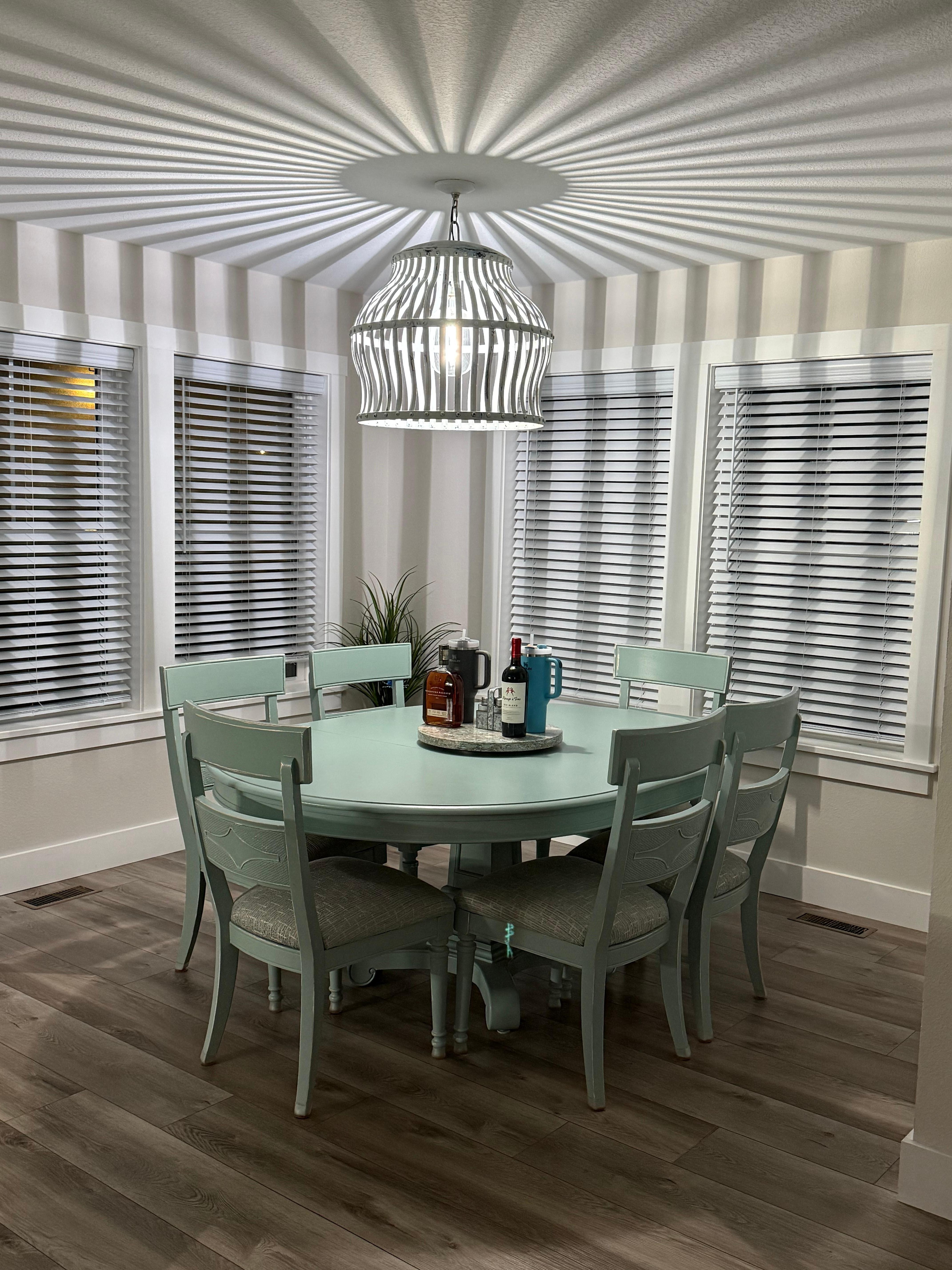 Dining room at The Salty Soul.