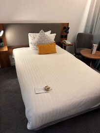 UK Standard Double Bed