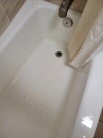 La Tina del baño está sucia