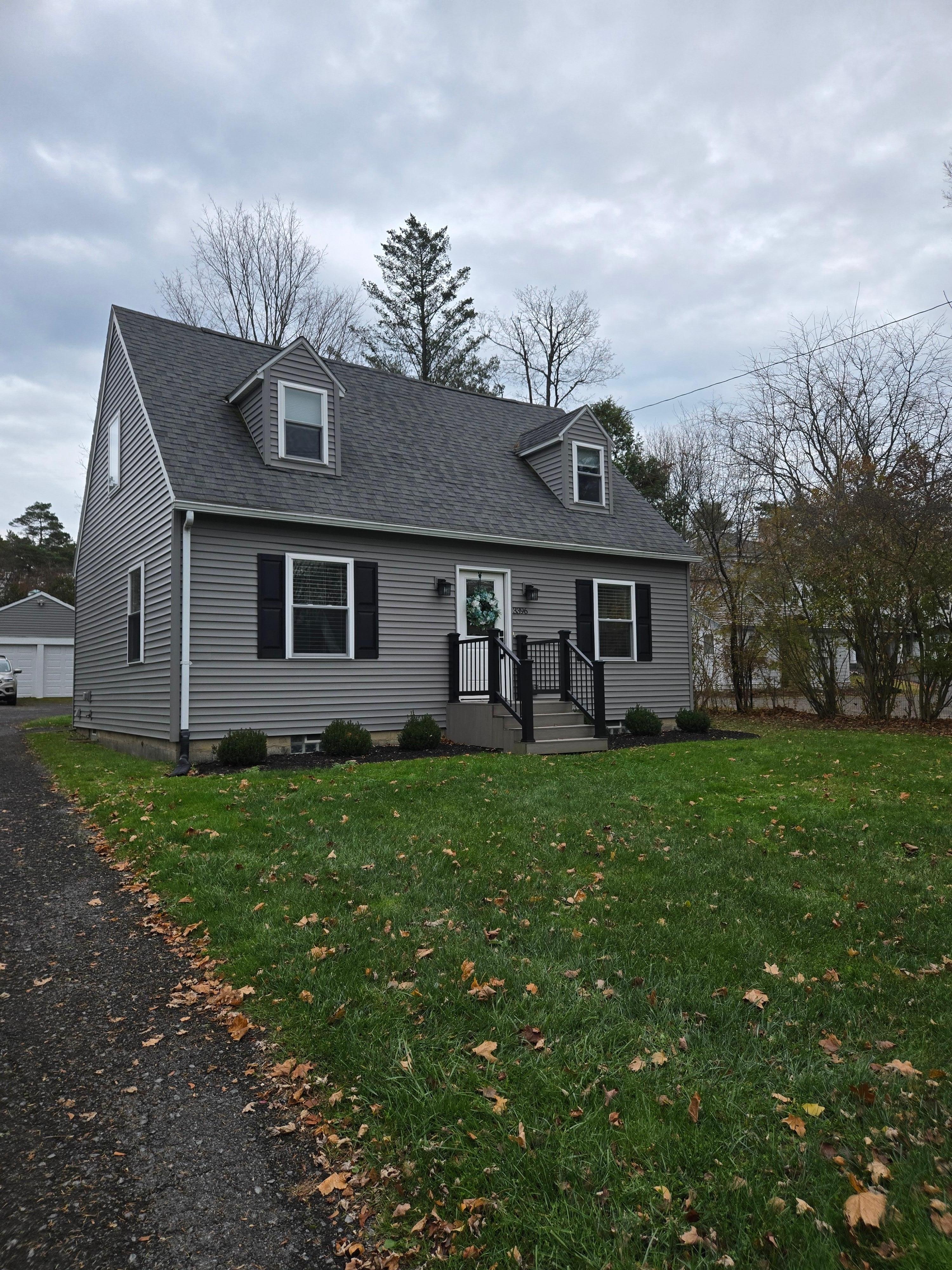 House is just as beautiful as the picutres seen. 