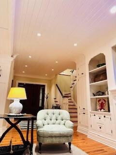 Entry way and staircase to upstairs