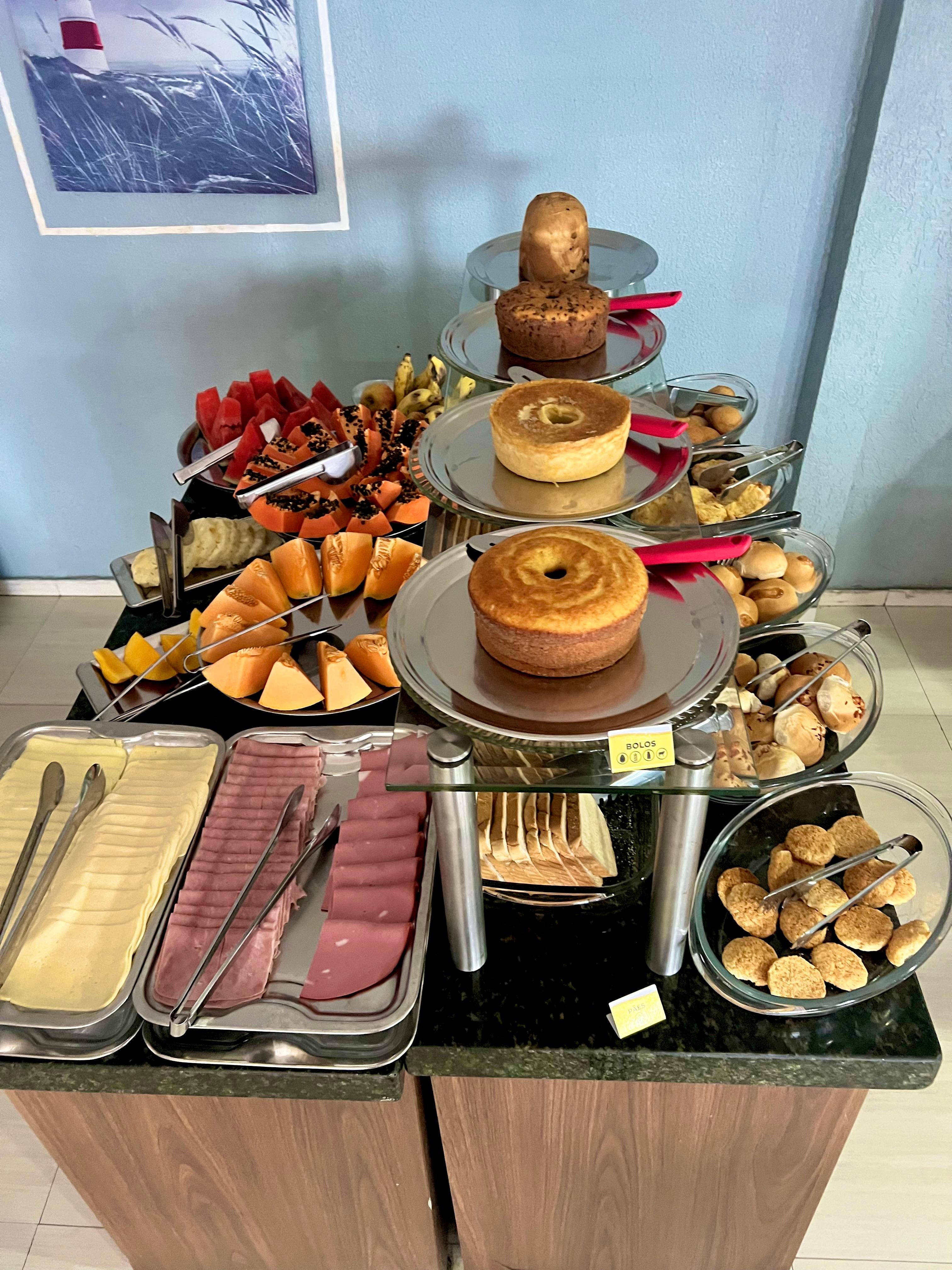 café da manha simples, muito gostoso.