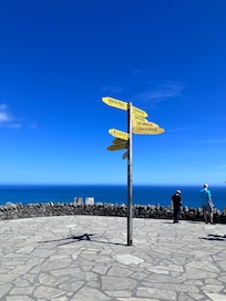 Cape reinga lighthouse sign