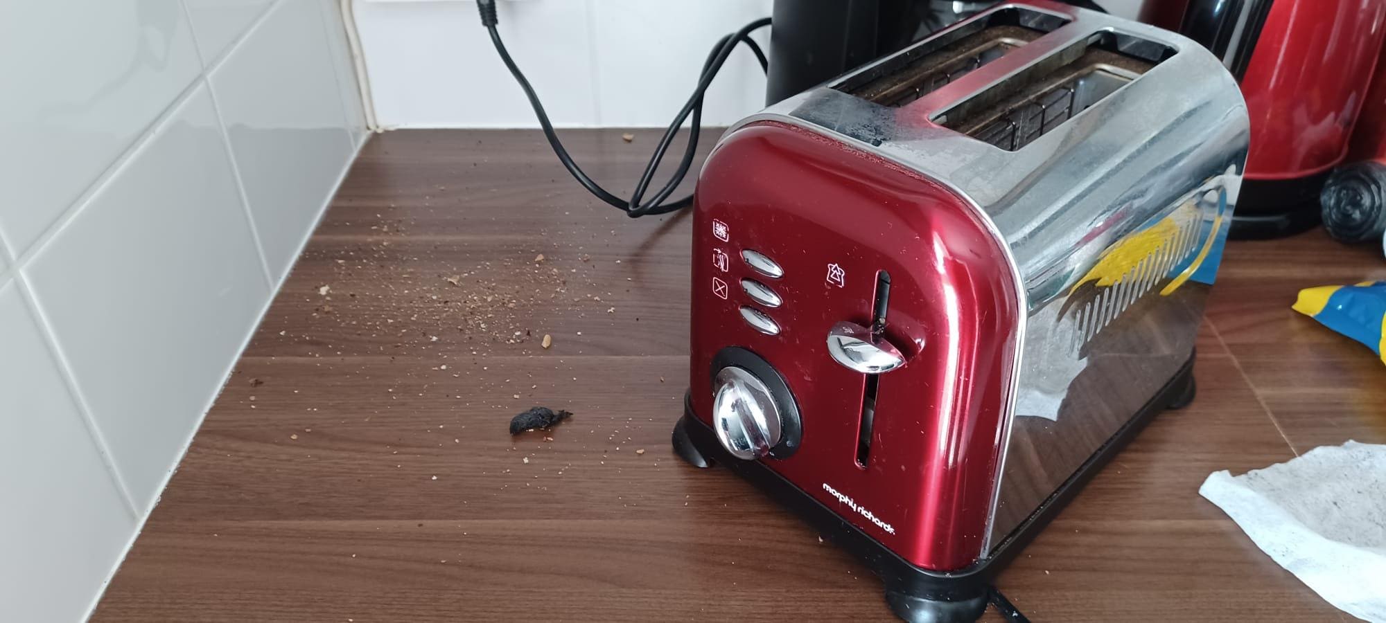 grille pain pas nettoyé !!!