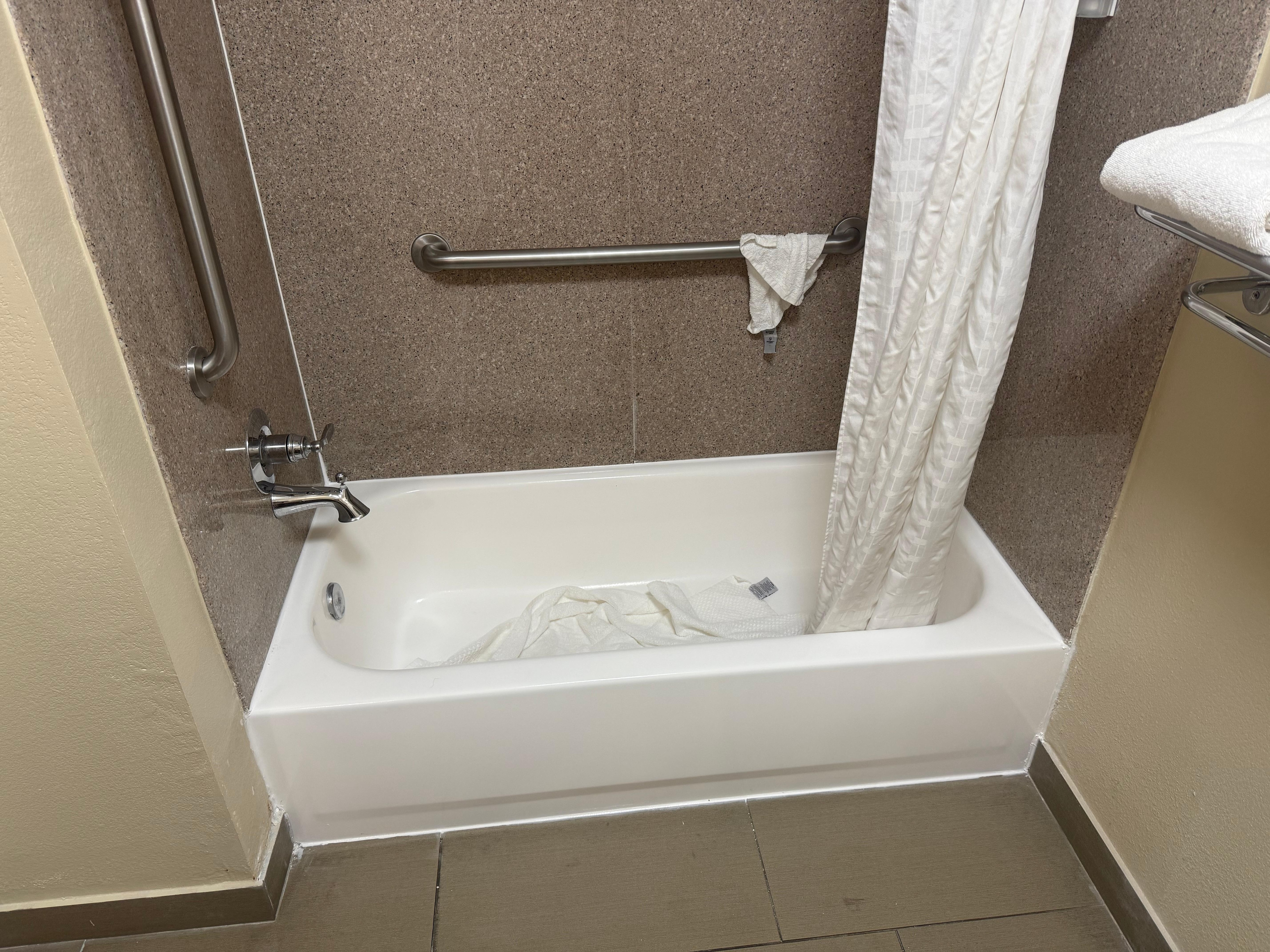 Handicap tub. 
