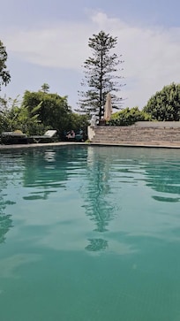 Private pool area