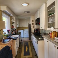Beautiful modern kitchen!