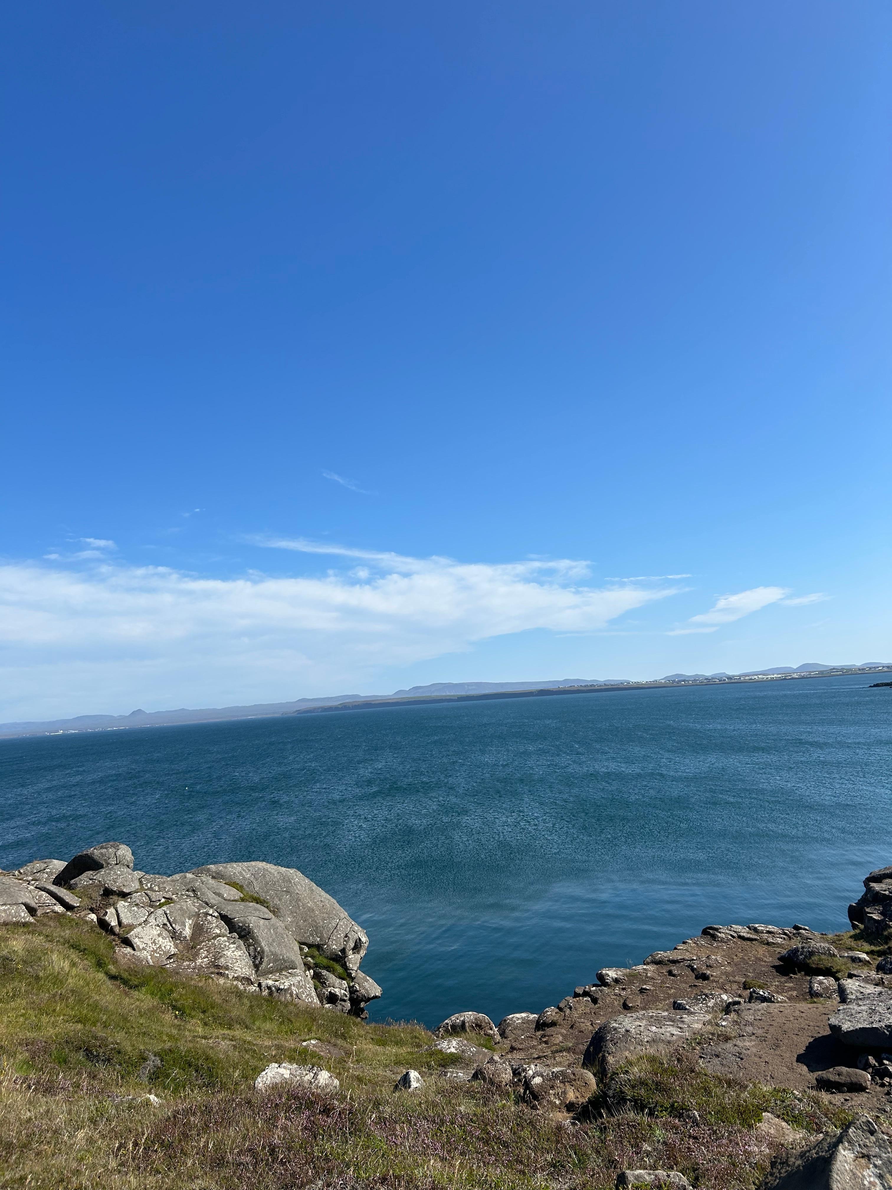 Location is amazing: lava rocks, cliffs right there one - two minutes walk from the hotel