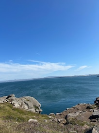 Location is amazing: lava rocks, cliffs right there one - two minutes walk from the hotel