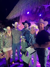 Surf post sessions within walking distance!