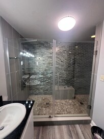 The awesome shower!