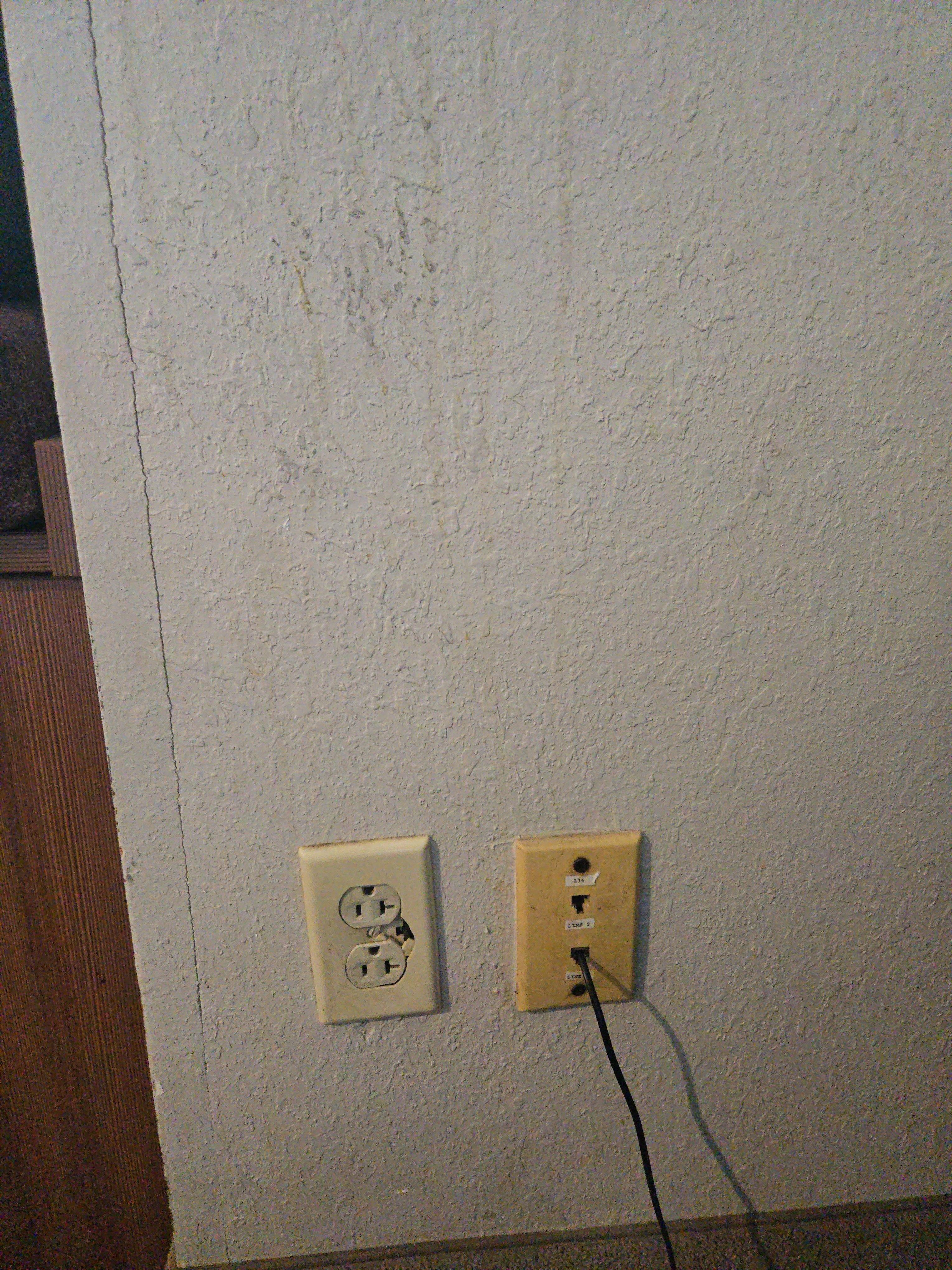 Cracks in all outlets 