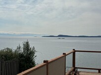 Beautiful setting.
