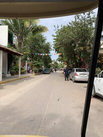 Avenue Tercer Mundo (Verde Luna in a distance)