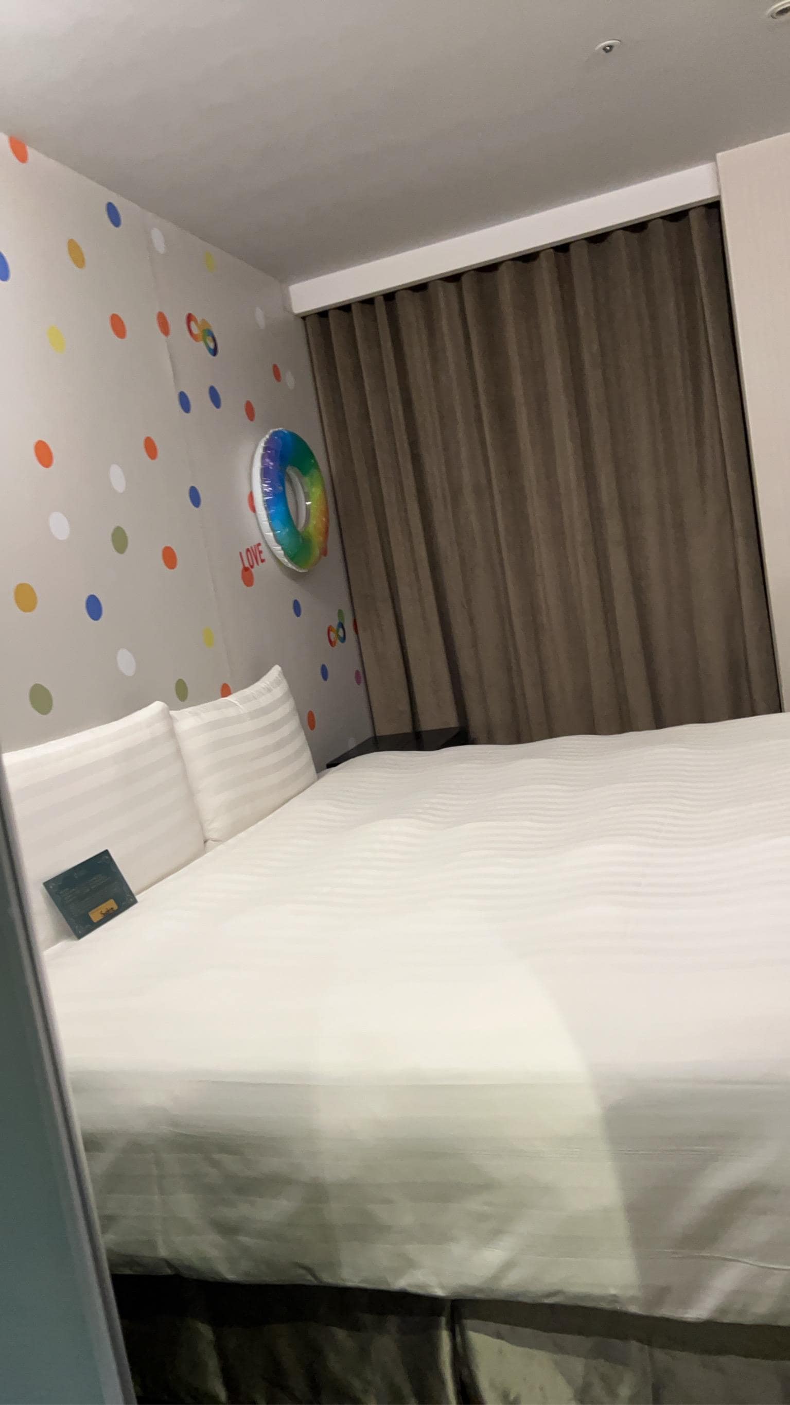 The bed was big enough for a 6ft1 man to sleep in.