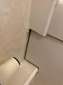 Poorly fitted bath panel