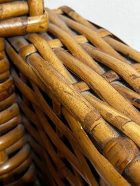 Chair in upstairs king bedroom. (Dust)