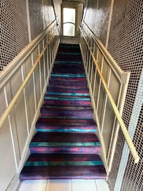 Entrance from the bottom floor to 2nd reception. No elevator.