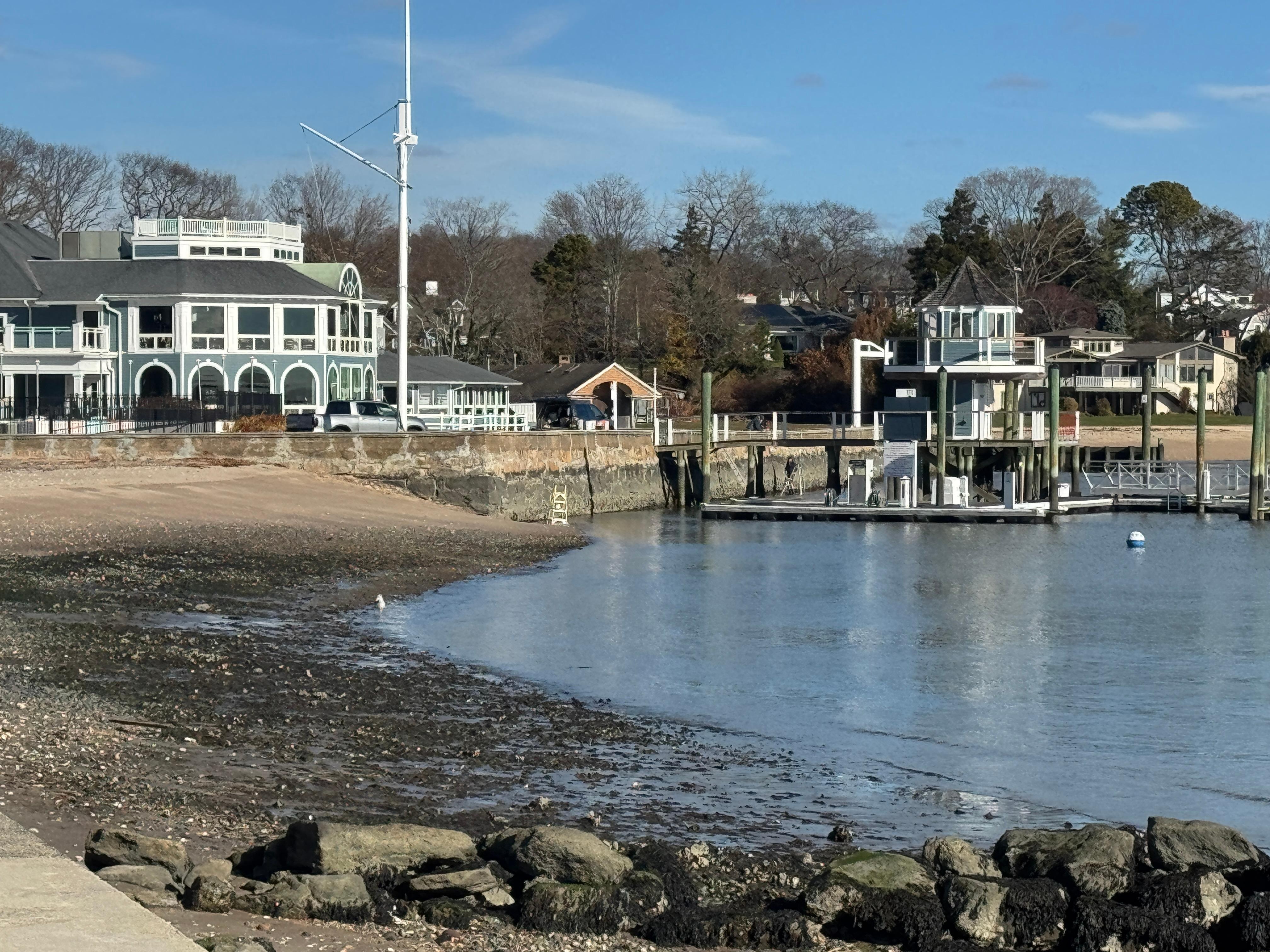 Classic and quaint New England . 