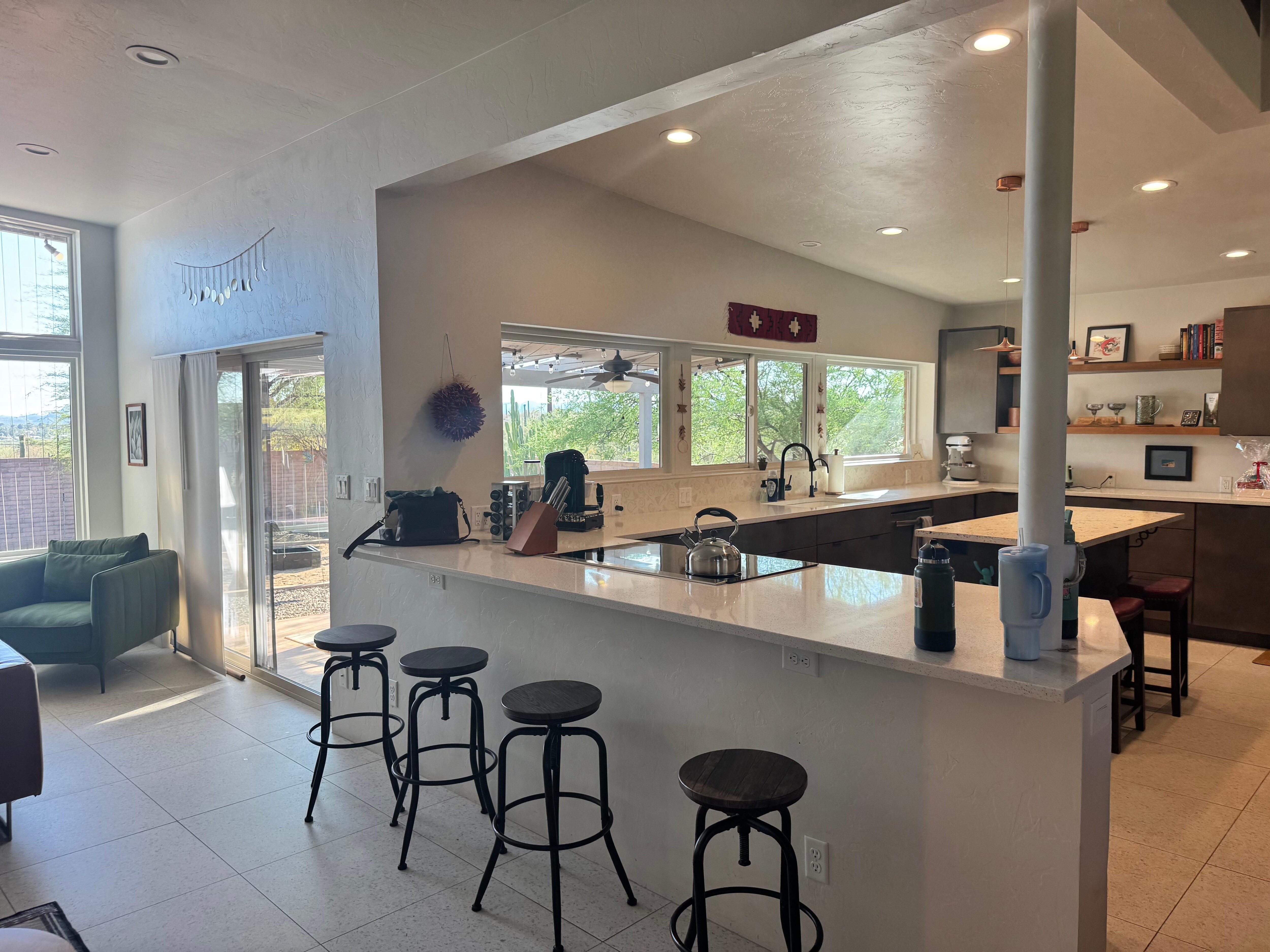 Expansive kitchen