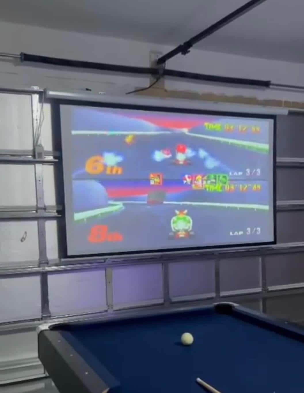 Projector to play games on